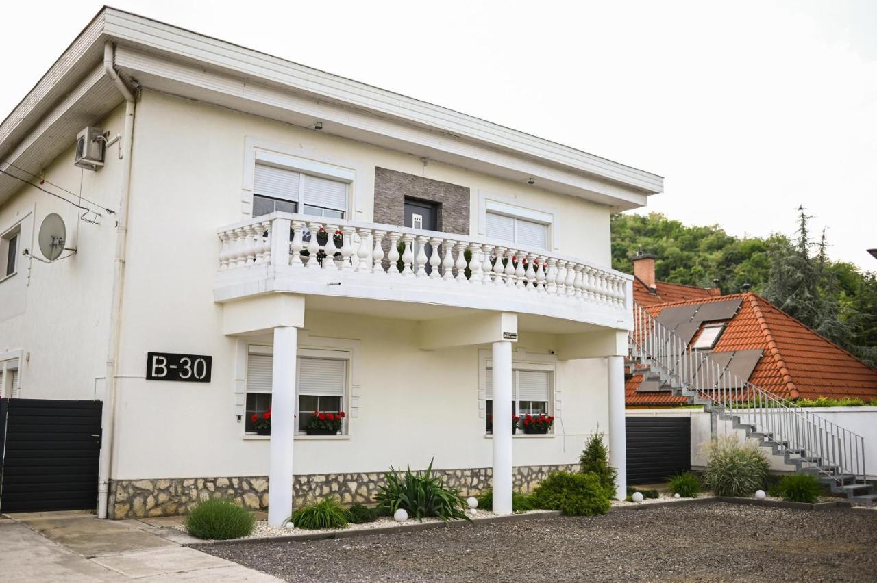 B-30 Vendeghaz Apartment Tokaj Luaran gambar